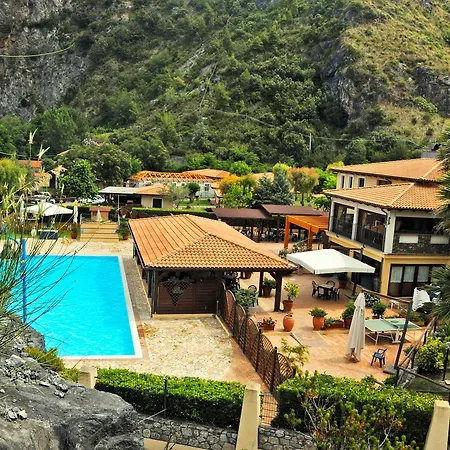 Arcomagno 4*