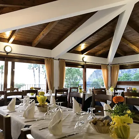 Hotel Arcomagno 4*